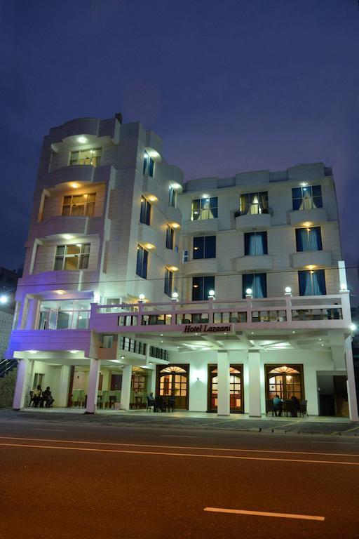 Lazaani Hotel Colombo Esterno foto