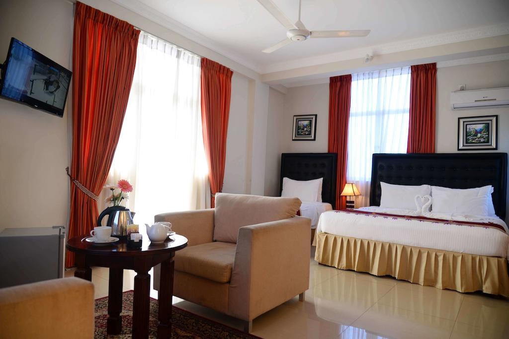 Lazaani Hotel Colombo Camera foto